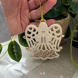 🎄 LENOX 2022 PIERCED ANGEL ORNAMENT